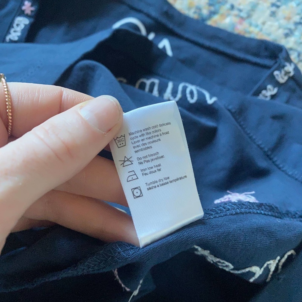 NWT Chaser Blue Diary Embroidered Crewneck Tee - Picture 7 of 8
